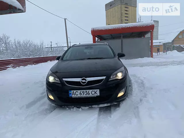 Opel Astra J, 2010 г.в.
