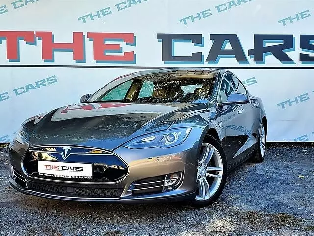 Tesla Model S, 2015 г.в.