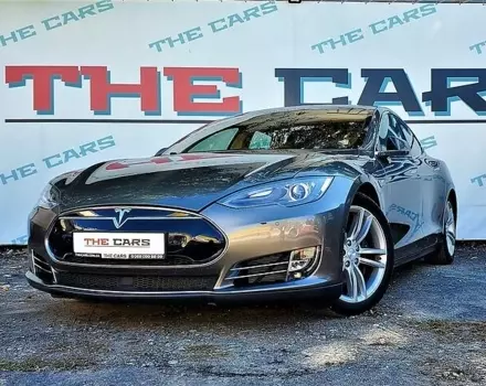 Tesla Model S, 2015 г.в.