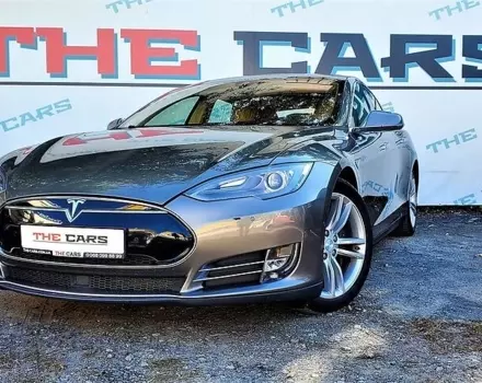 Tesla Model S, 2015 г.в.