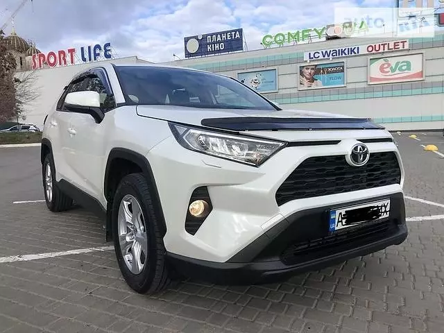 Toyota RAV4, 2020 г.в.