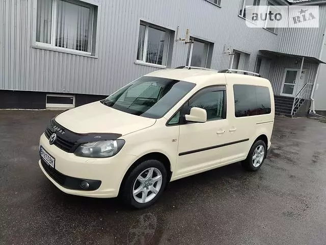 Volkswagen Caddy пасс., 2012 г.в.