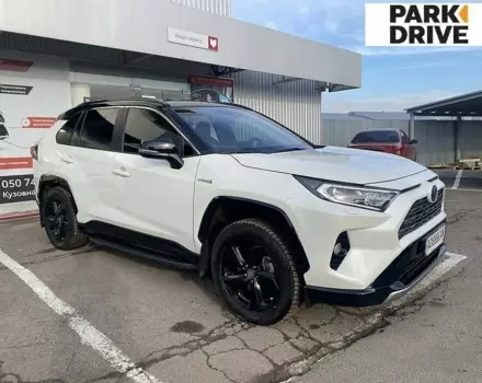 Toyota RAV4, 2020 г.в.
