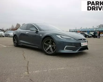 Tesla Model S, 2013 г.в.
