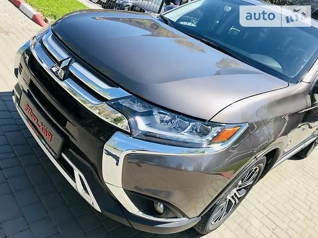 Mitsubishi Outlander, 2017 г.в.