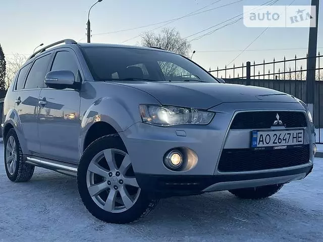 Mitsubishi Outlander, 2011 г.в.