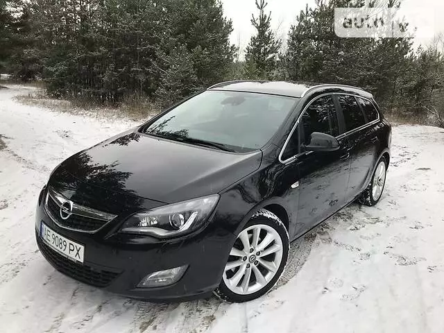 Opel Astra J, 2010 г.в.