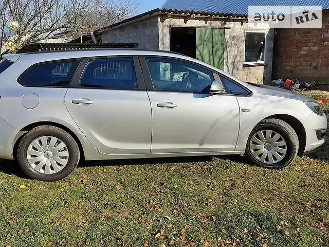 Opel Astra J, 2013 г.в.