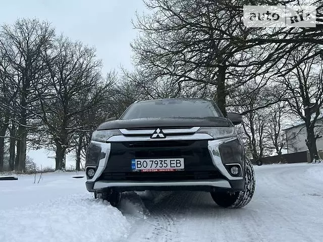 Mitsubishi Outlander, 2017 г.в.