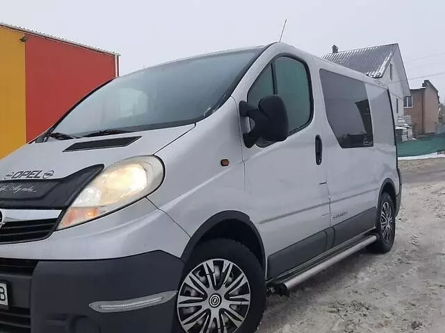 Opel Vivaro пасс., 2006 г.в.