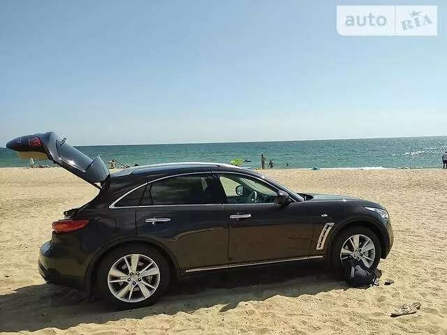 Infiniti QX70, 2014 г.в.
