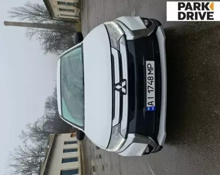 Mitsubishi Outlander, 2015 г.в.