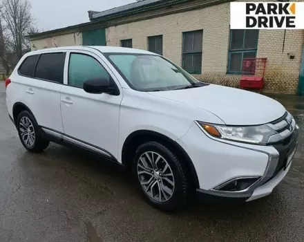 Mitsubishi Outlander, 2015 г.в.