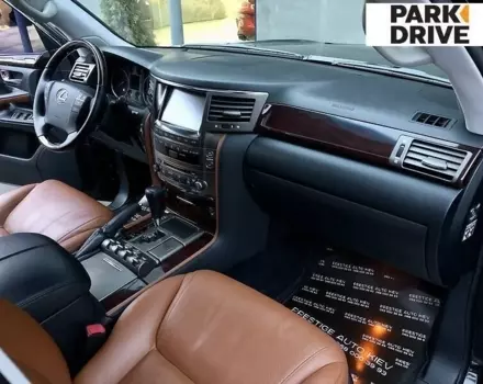Lexus LX, 2011 г.в.