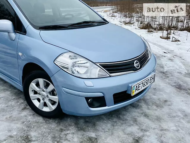 Nissan TIIDA, 2010 г.в.