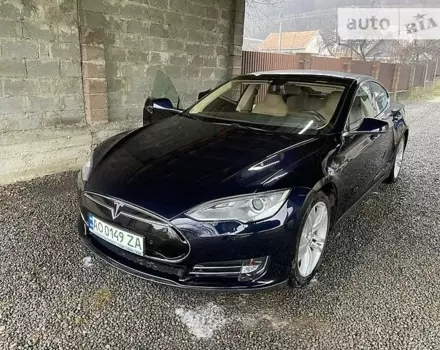 Tesla Model S, 2014 г.в.