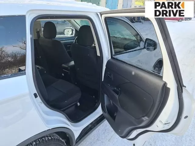 Mitsubishi Outlander, 2015 г.в.
