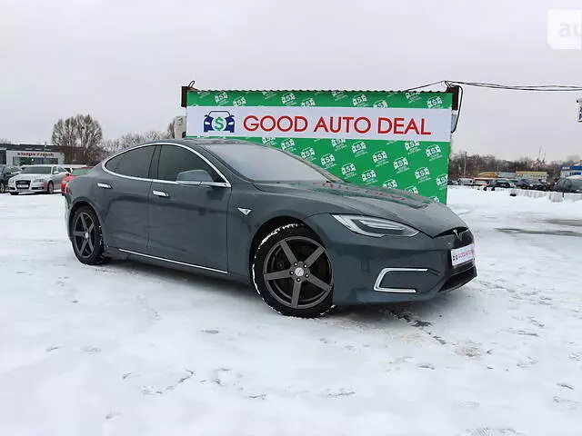 Tesla Model S, 2013 г.в.