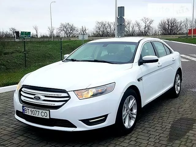 Ford Taurus, 2013 г.в.