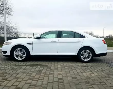 Ford Taurus, 2013 г.в.