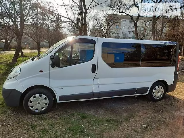 Opel Vivaro пасс., 2009 г.в.