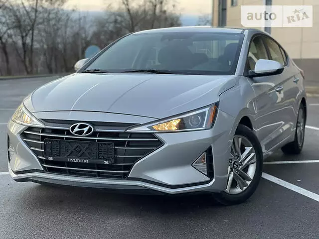 Hyundai Elantra, 2019 г.в.