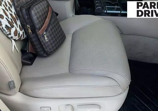 Lexus LX, 2008 г.в.