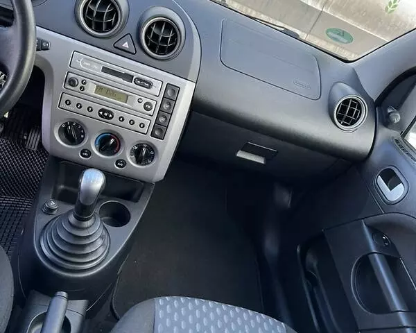 Ford Fiesta, 2004 г.в.