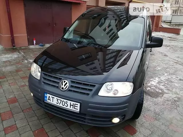 Volkswagen Caddy пасс., 2010 г.в.