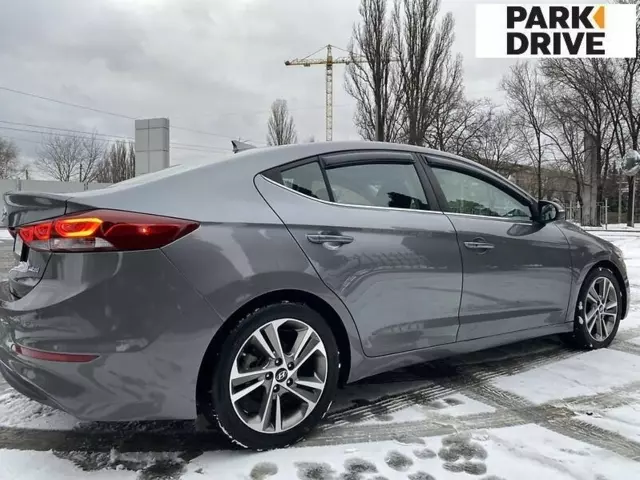 Hyundai Elantra, 2017 г.в.