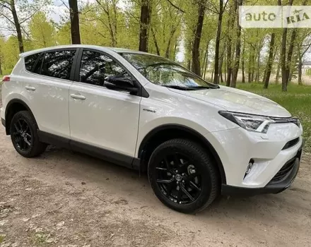 Toyota RAV4, 2018 г.в.