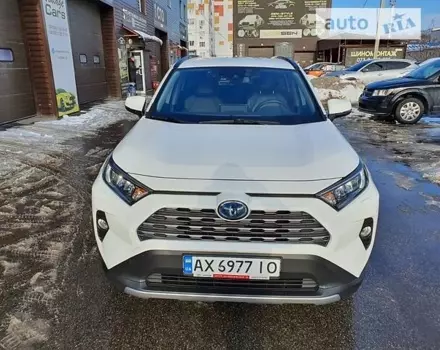 Toyota RAV4, 2020 г.в.