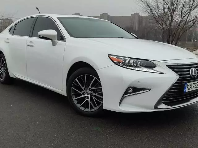 Lexus ES 250, 2017 г.в.