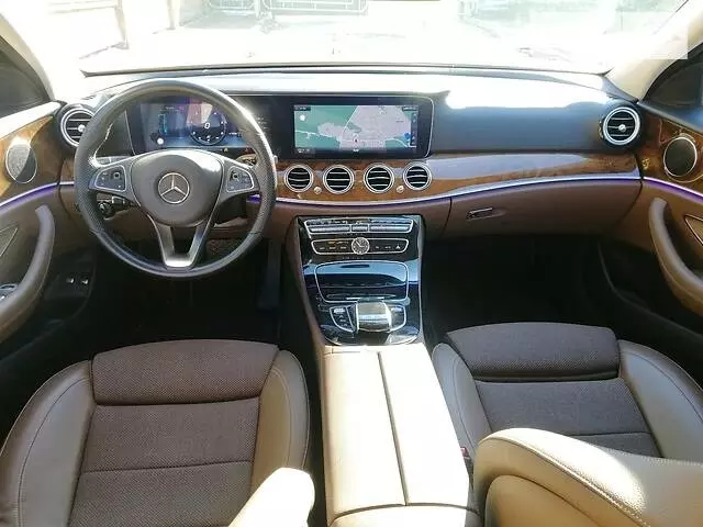 Mercedes-Benz E 220, 2016 г.в.
