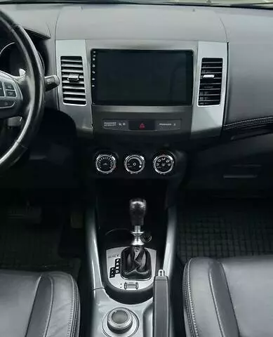 Mitsubishi Outlander XL, 2010 г.в.