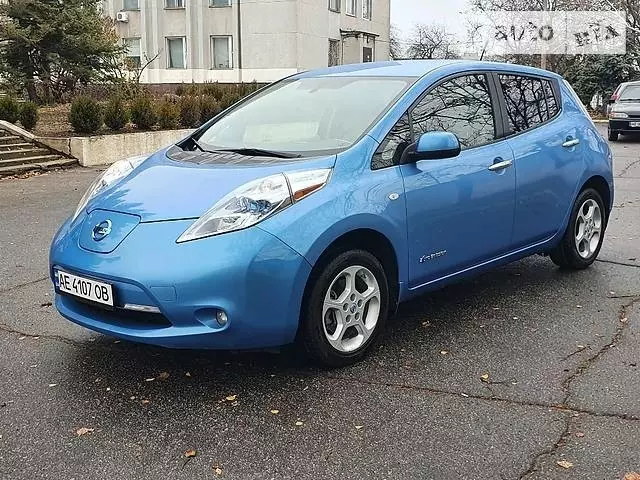 Nissan Leaf, 2011 г.в.