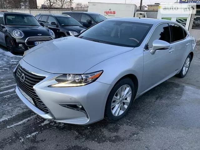 Lexus ES 300 H, 2014 г.в.