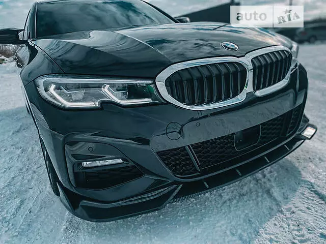 BMW 330, 2019 г.в.