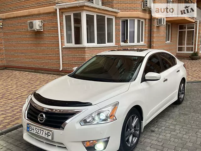 Nissan Altima, 2015 г.в.