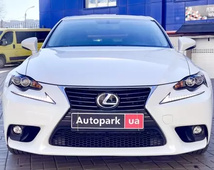 Lexus IS, 2015 г.в.