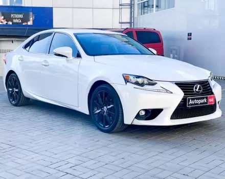 Lexus IS, 2015 г.в.