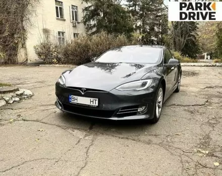 Tesla Model S, 2016 г.в.
