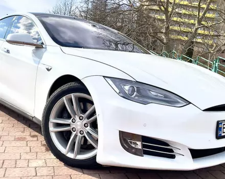 Tesla Model S, 2016 г.в.