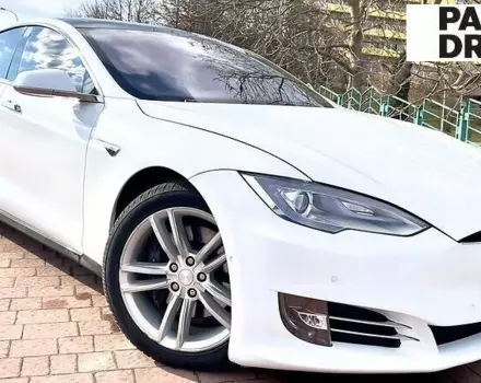 Tesla Model S, 2016 г.в.
