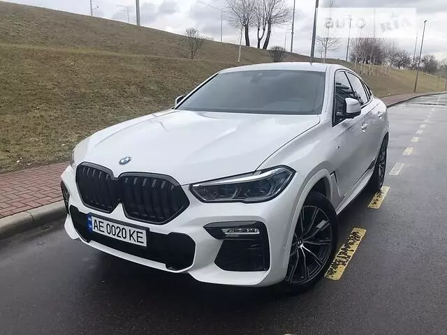 BMW X6, 2021 г.в.