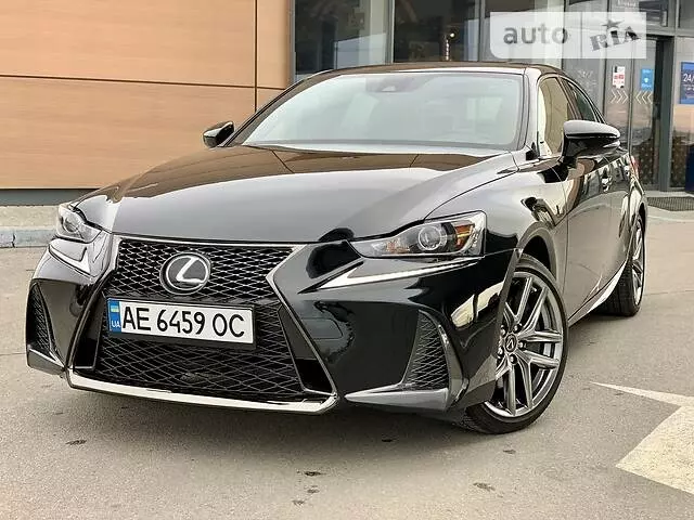 Lexus IS, 2017 г.в.