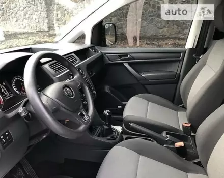 Volkswagen Caddy пасс., 2016 г.в.