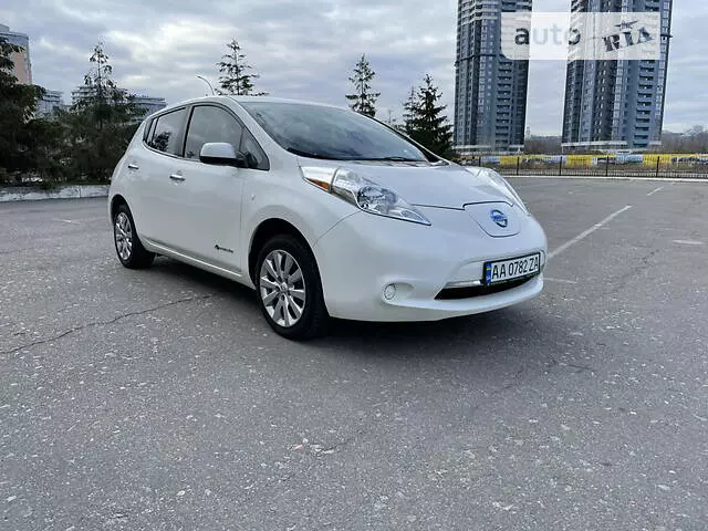 Nissan Leaf, 2015 г.в.