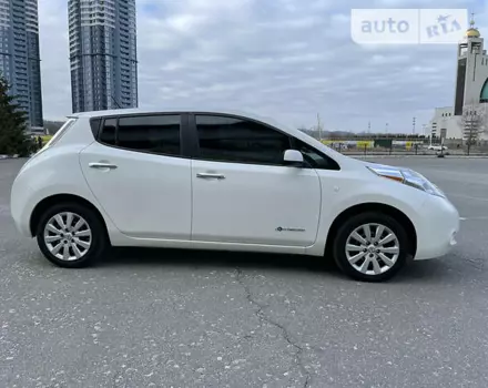 Nissan Leaf, 2015 г.в.