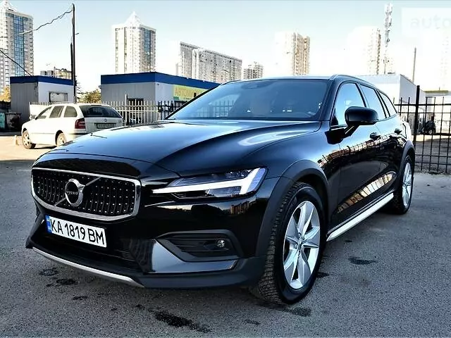 Volvo V60, 2020 г.в.